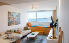 Penthouse Beach View Apartment